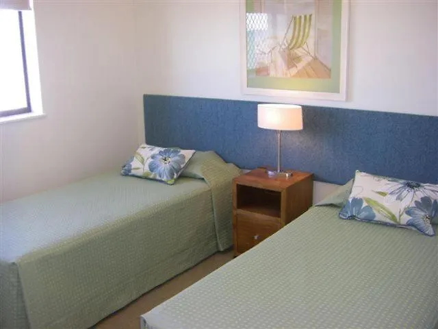 **** Aparthotel Meridian Caloundra Australia